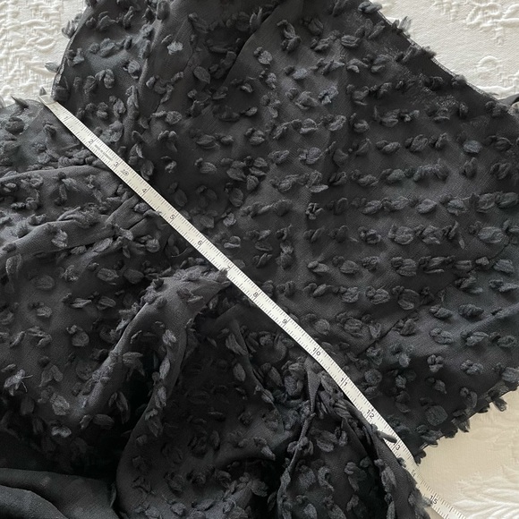 NWOT Lulu’s Flirting with You Black Tiered Pom Pom Midi Dress Small - Picture 10 of 11